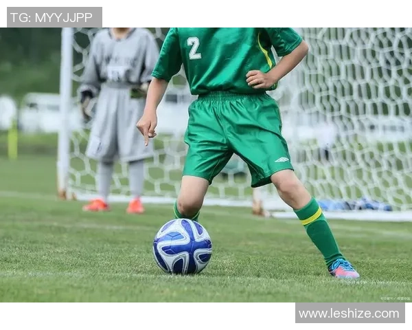 足球球星独特生活癖好揭秘带你走进绿茵场外真实世界