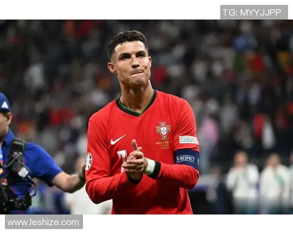 假扮足球球星引发身份风波真假难辨引人深思 假扮足球球星引发身份风波真假难辨引人深思