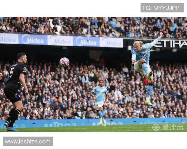 头巾造型点亮绿茵赛场足球巨星独特风格展现个人魅力