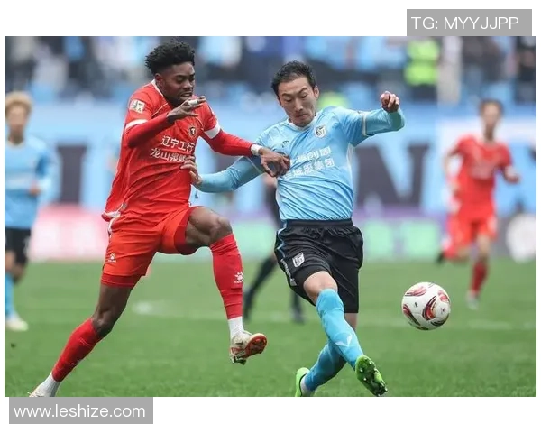 足球巨星赛后发言引发热议球迷关注比赛背后的真情流露